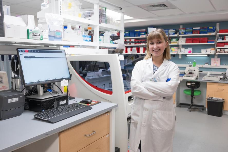 Autumn Berlied standing in comparative pathobiology genomics and shared resource space